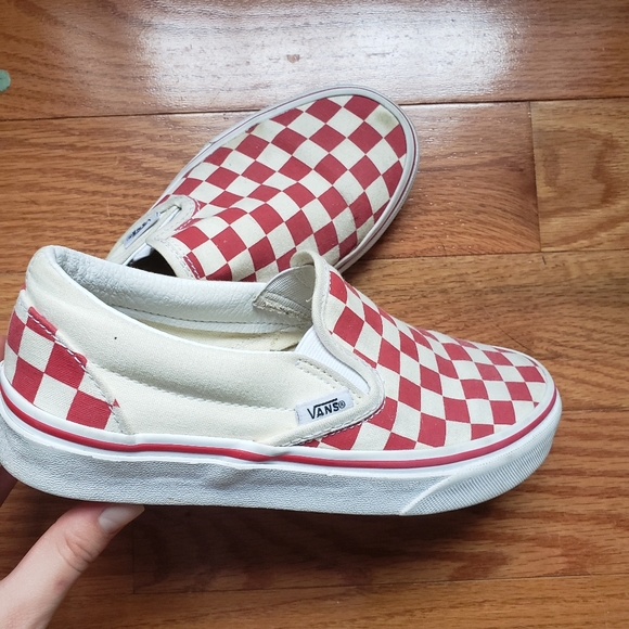checkerd vans
